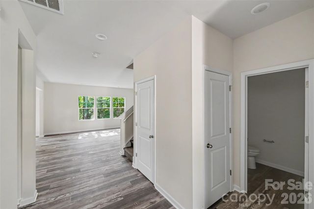 5146 Mark Drive NE, Hickory, NC 28601