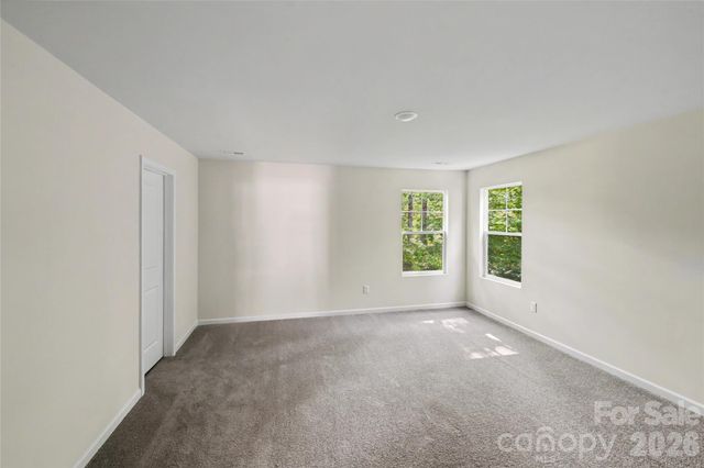 5146 Mark Drive NE, Hickory, NC 28601
