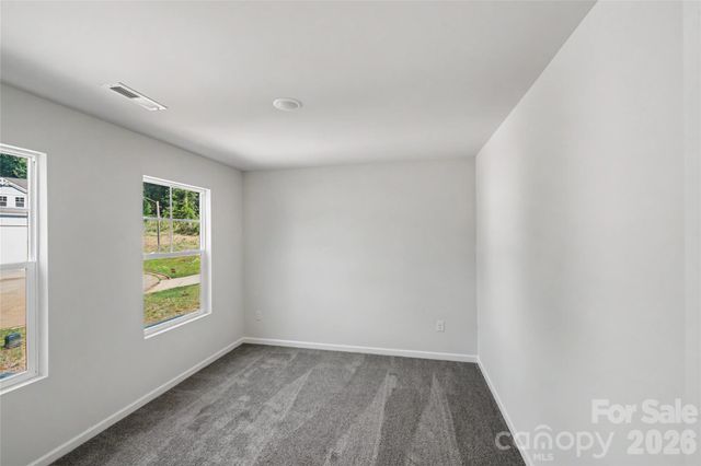 5146 Mark Drive NE, Hickory, NC 28601