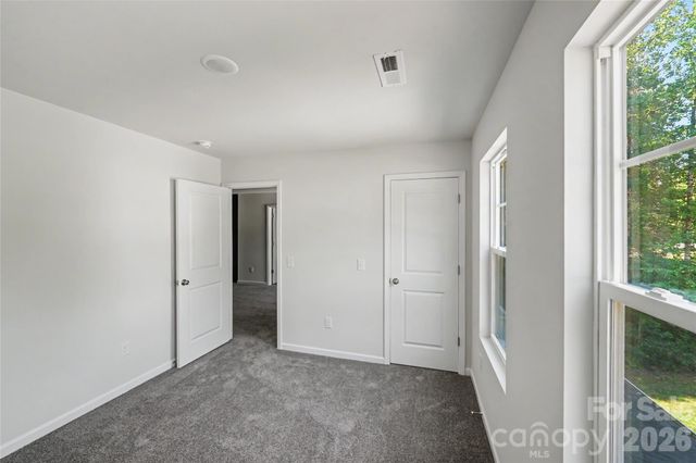 5146 Mark Drive NE, Hickory, NC 28601