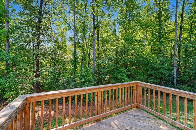 5146 Mark Drive NE, Hickory, NC 28601