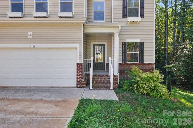 5146 Mark Drive NE, Hickory, NC 28601