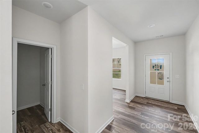 5146 Mark Drive NE, Hickory, NC 28601