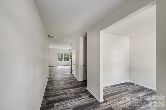 5146 Mark Drive NE, Hickory, NC 28601