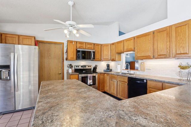 5501 Comanche Way, Madison, WI 53704