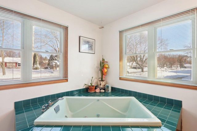 5501 Comanche Way, Madison, WI 53704