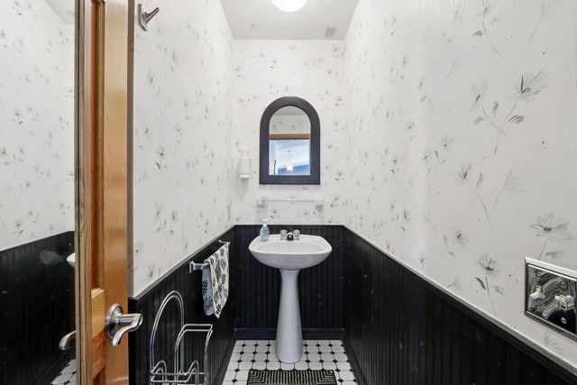 5501 Comanche Way, Madison, WI 53704