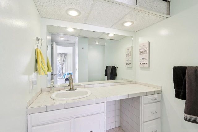 5501 Comanche Way, Madison, WI 53704