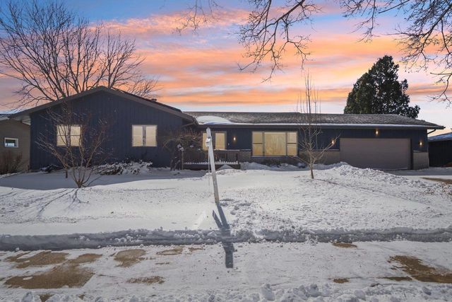 5501 Comanche Way, Madison, WI 53704