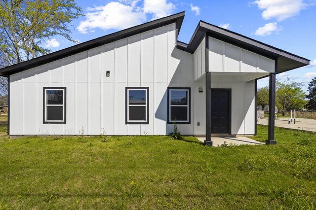 121 Loon Bay Drive, Gun Barrel City, TX 75156