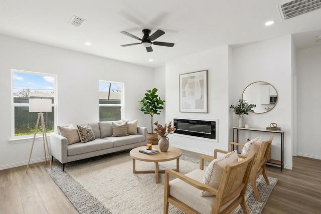 121 Loon Bay Drive, Gun Barrel City, TX 75156