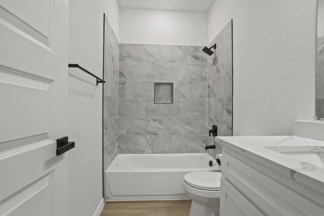 121 Loon Bay Drive, Gun Barrel City, TX 75156