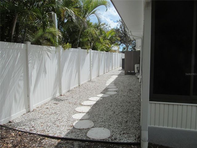 150 FIESOLE STREET, Venice, FL 34285