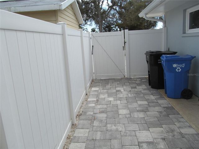 150 FIESOLE STREET, Venice, FL 34285