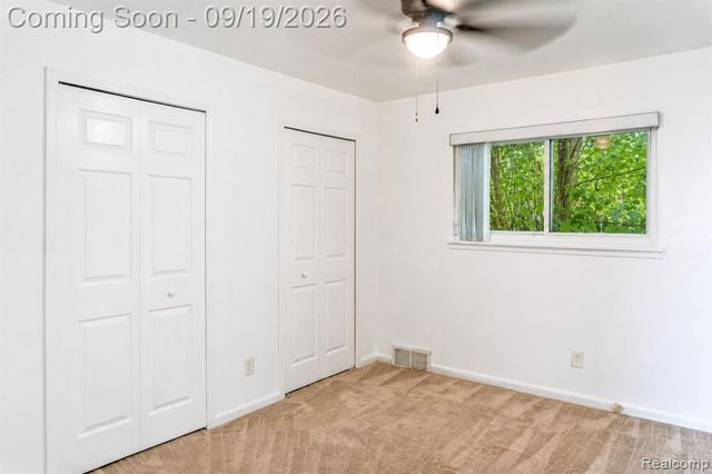 10566 N Oak Drive, Ferndale, MI 48220