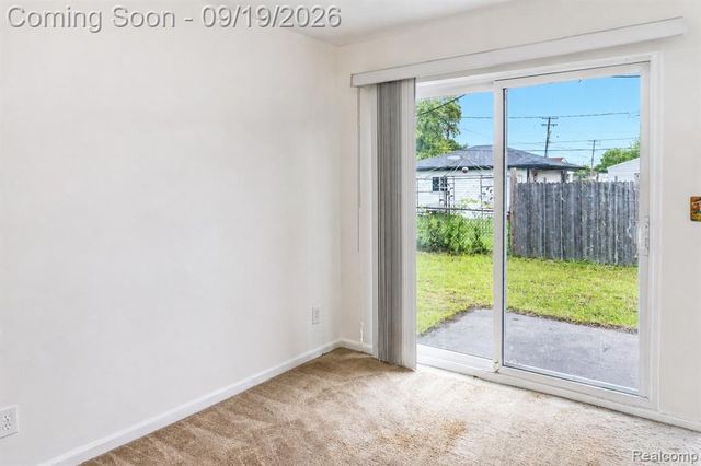 10566 N Oak Drive, Ferndale, MI 48220