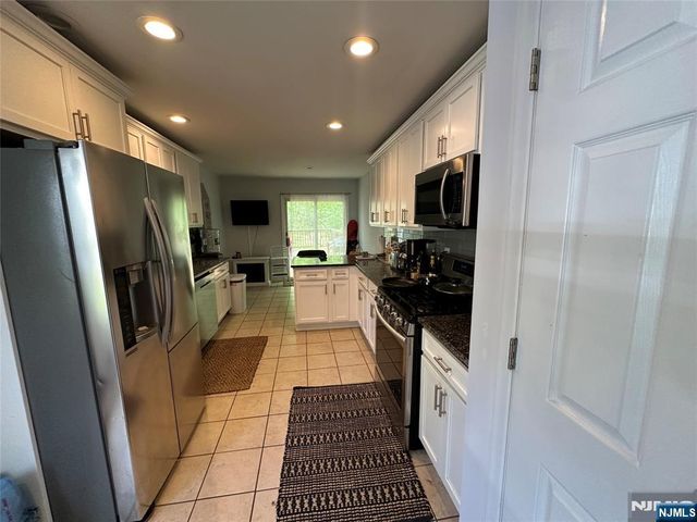 410 Burlington Road, Paramus, NJ 07652