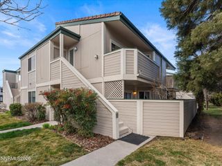 2659 Sycamore Glen Drive APT 5, Sparks, NV 89434