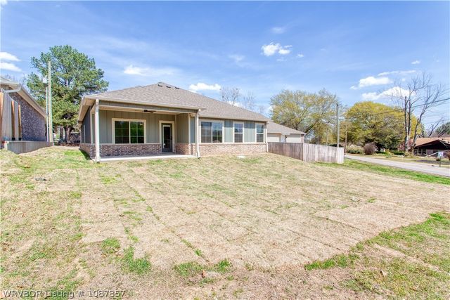 407 Beech Street, Greenwood, AR 72936