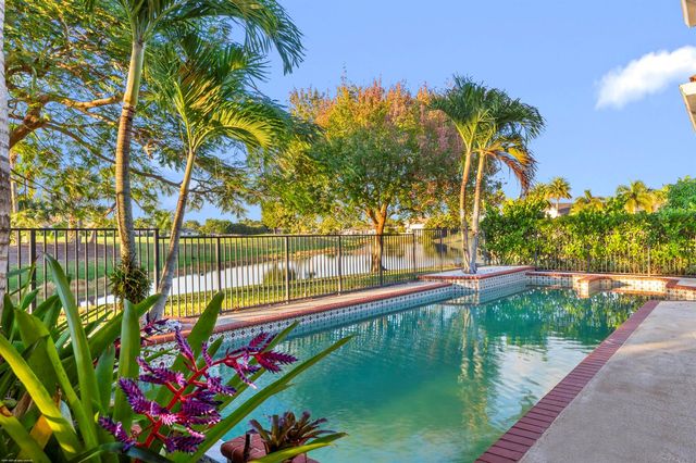 15611 Milan Court, Wellington, FL 33414