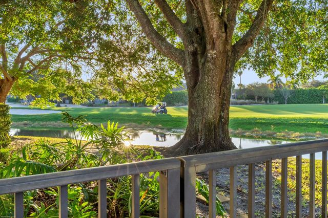 15611 Milan Court, Wellington, FL 33414