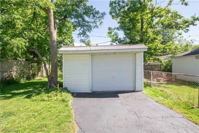 21412 Watson Road, Maple Heights, OH 44137
