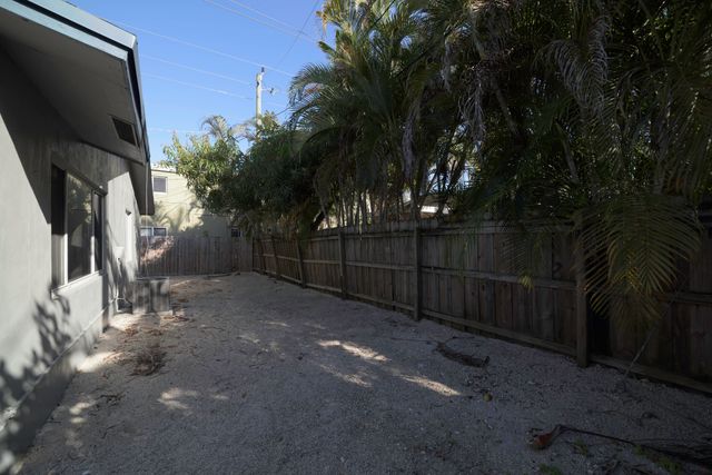 1126 NE 16th Place 3, Fort Lauderdale, FL 33305