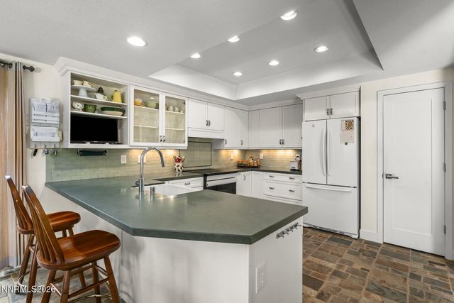 6475 Meadow Hill Drive, Reno, NV 89519