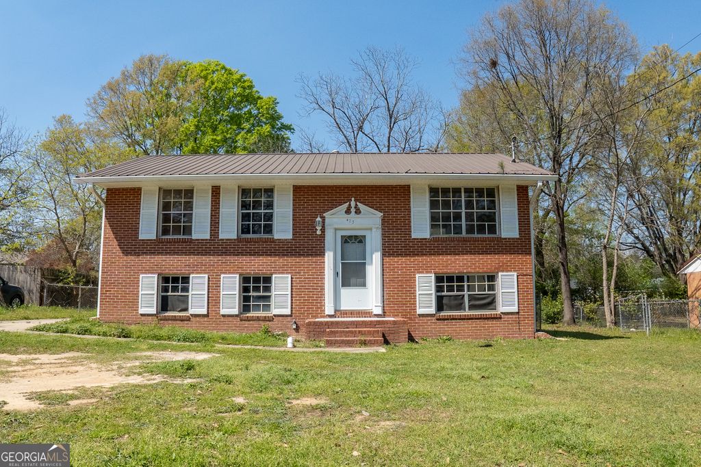 423 Alabama Avenue, Warner Robins, GA 31093