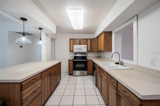 325 W STANFORD STREET, Bartow, FL 33830