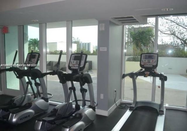 1871 S River Drive 1503, Miami, FL 33125