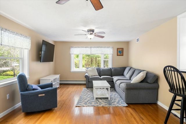 5 Stanley Road, Medway, MA 02053