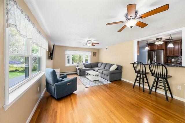 5 Stanley Road, Medway, MA 02053