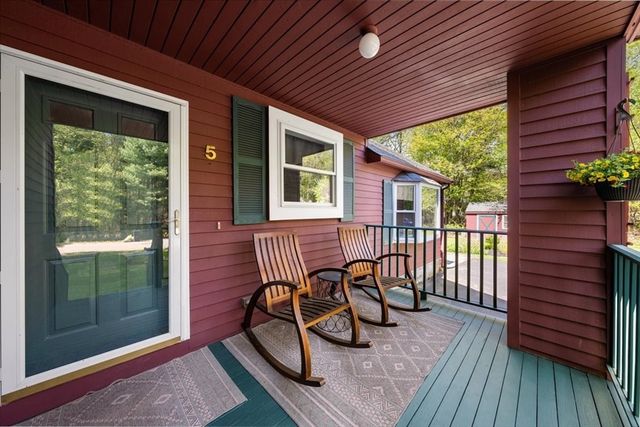 5 Stanley Road, Medway, MA 02053