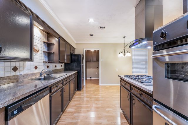 509 Nesbit Drive, Garland, TX 75041