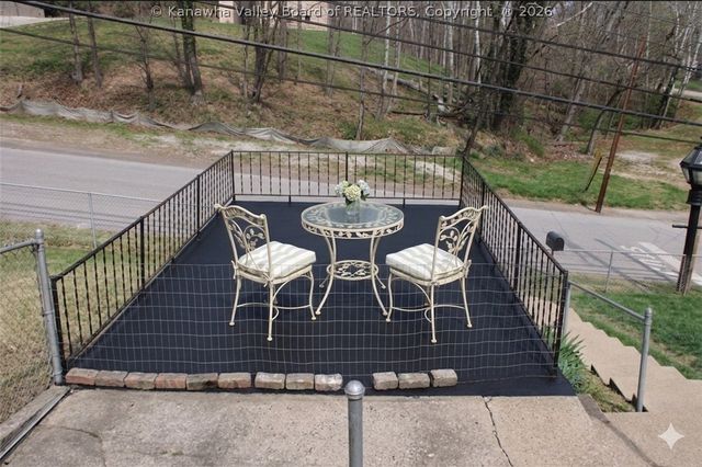 252 Staunton Avenue, South Charleston, WV 25303