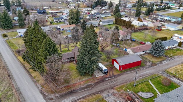 5405 N Powell Rd, Newman Lake, WA 99025