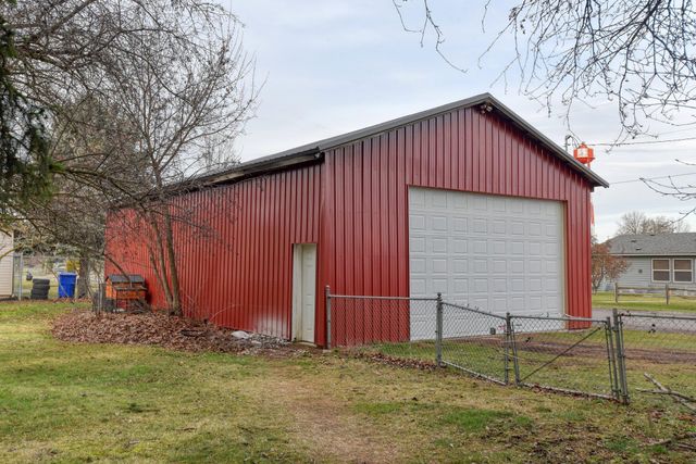 5405 N Powell Rd, Newman Lake, WA 99025