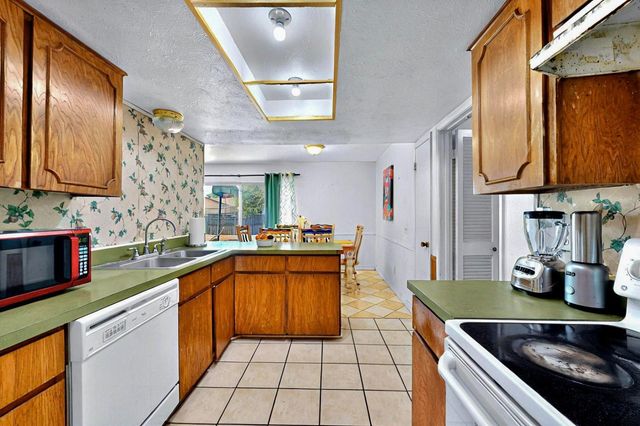 3714 Burning Tree Lane, Garland, TX 75042