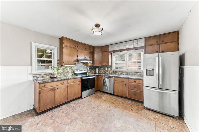 388 W ANDERSON AVE, Phoenixville, PA 19460