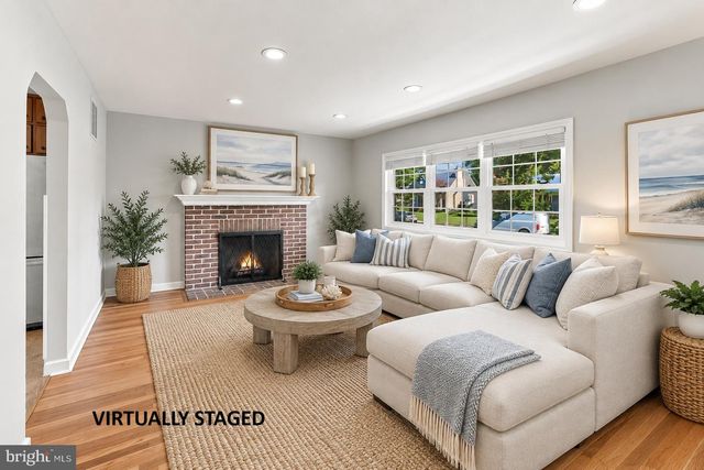 388 W ANDERSON AVE, Phoenixville, PA 19460