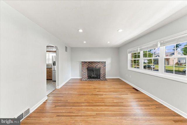 388 W ANDERSON AVE, Phoenixville, PA 19460