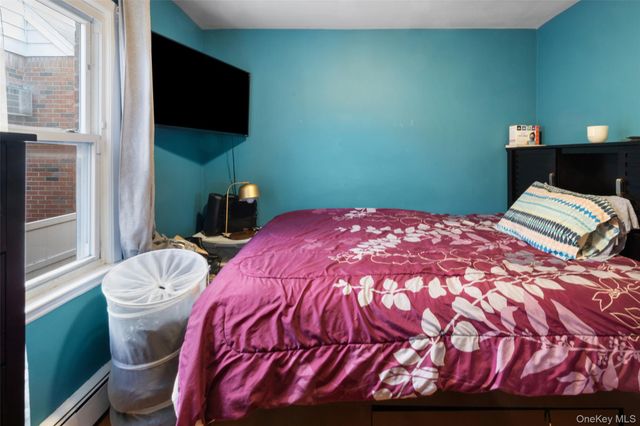 13918 249th Street, Rosedale, NY 11422