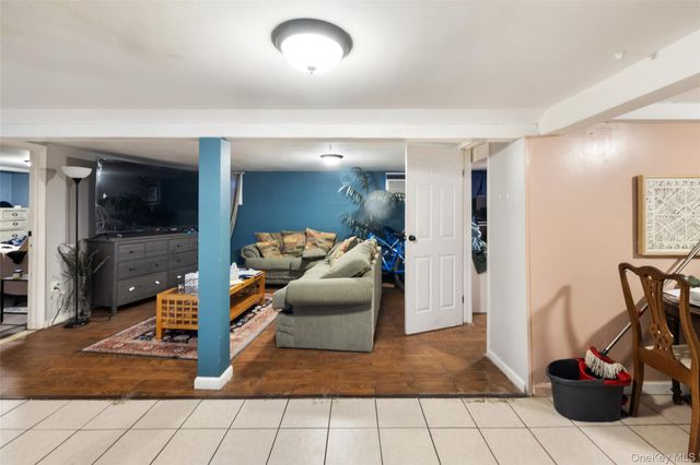 13918 249th Street, Rosedale, NY 11422