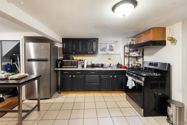 13918 249th Street, Rosedale, NY 11422