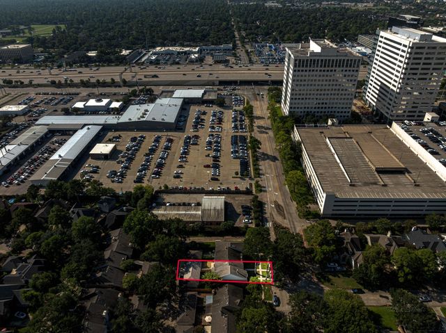1144 N Kirkwood Road, Houston, TX 77043