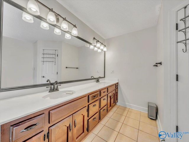 139 Fox Hollow Drive, Madison, AL 35758