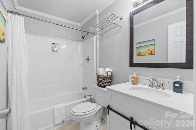 544 W Mclelland Avenue, Mooresville, NC 28115