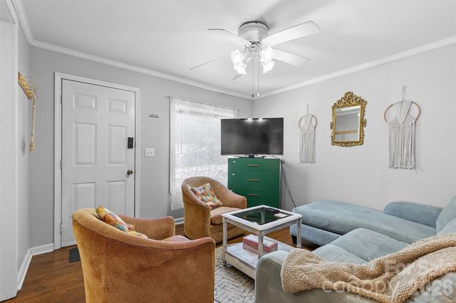 544 W Mclelland Avenue, Mooresville, NC 28115