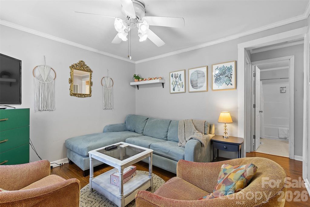 544 W Mclelland Avenue, Mooresville, NC 28115